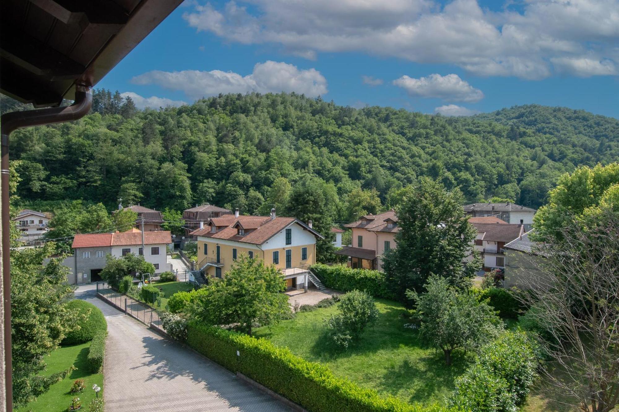Hotel Villa Elia Calizzano Екстер'єр фото
